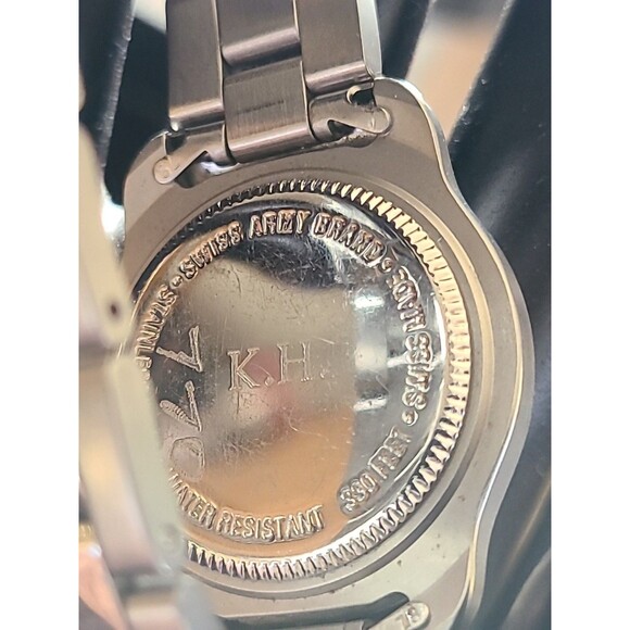 Vtg 2001 Victorinox Swiss Army Ladies Quartz 28mm Officer's Watch - Enamel Dial - Picture 7 of 12